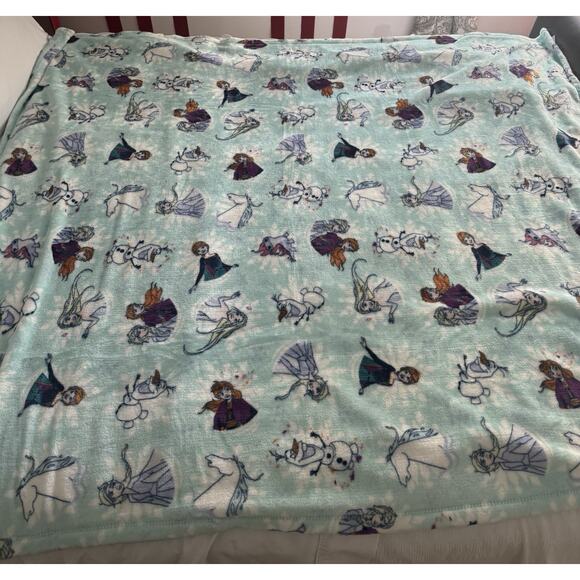 Disney The Big One Frozen Throw Blanket Elsa Blue Winter Olaf - Picture 1 of 5